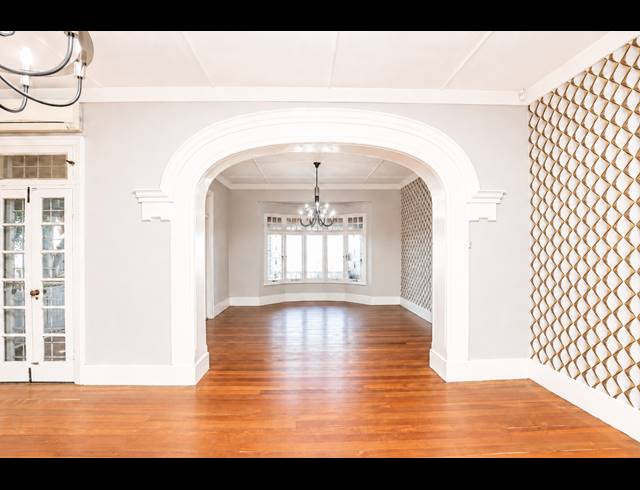 4 BEDROOM HOUSE FOR SALE IN ESSENWOOD
